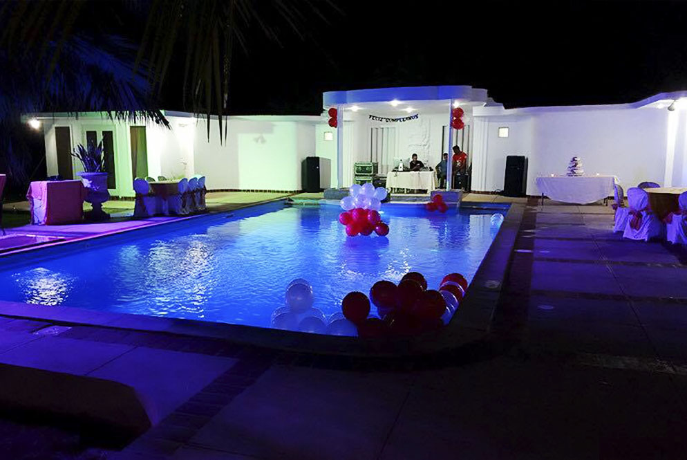 VIP Le Blanc: Alojamiento de Lujo en La Habana / Luxury Accommodation in Havana